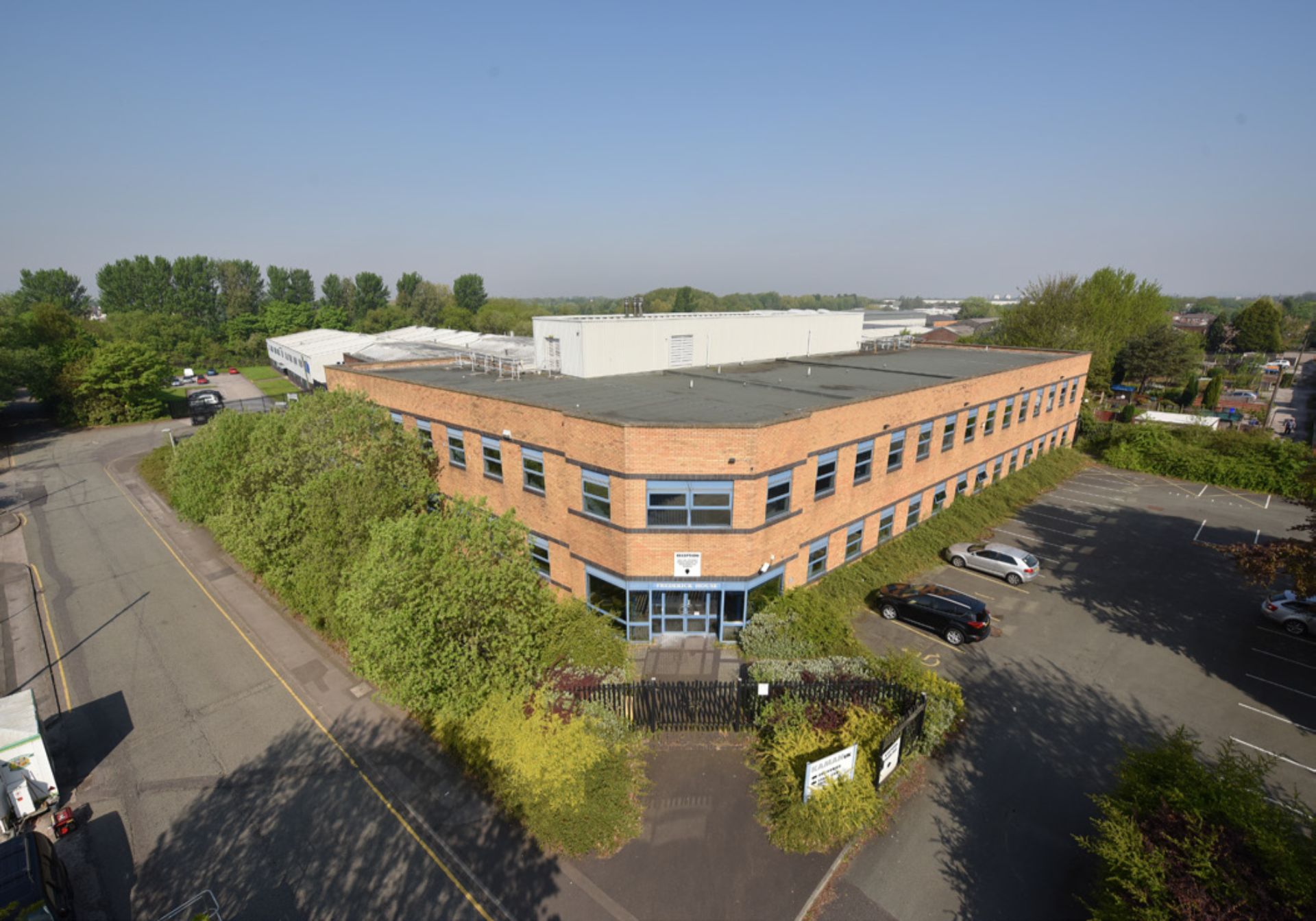 Davies Harrison Packages Up Industrial Deal in Hyde - 7 July 2019